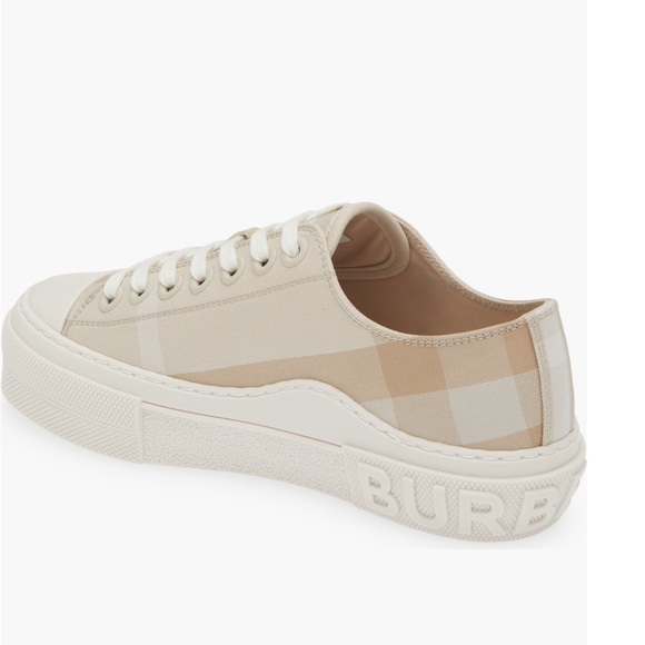 Burberry Jack Check Low Top Women’s Sneaker - Picture 4 of 6